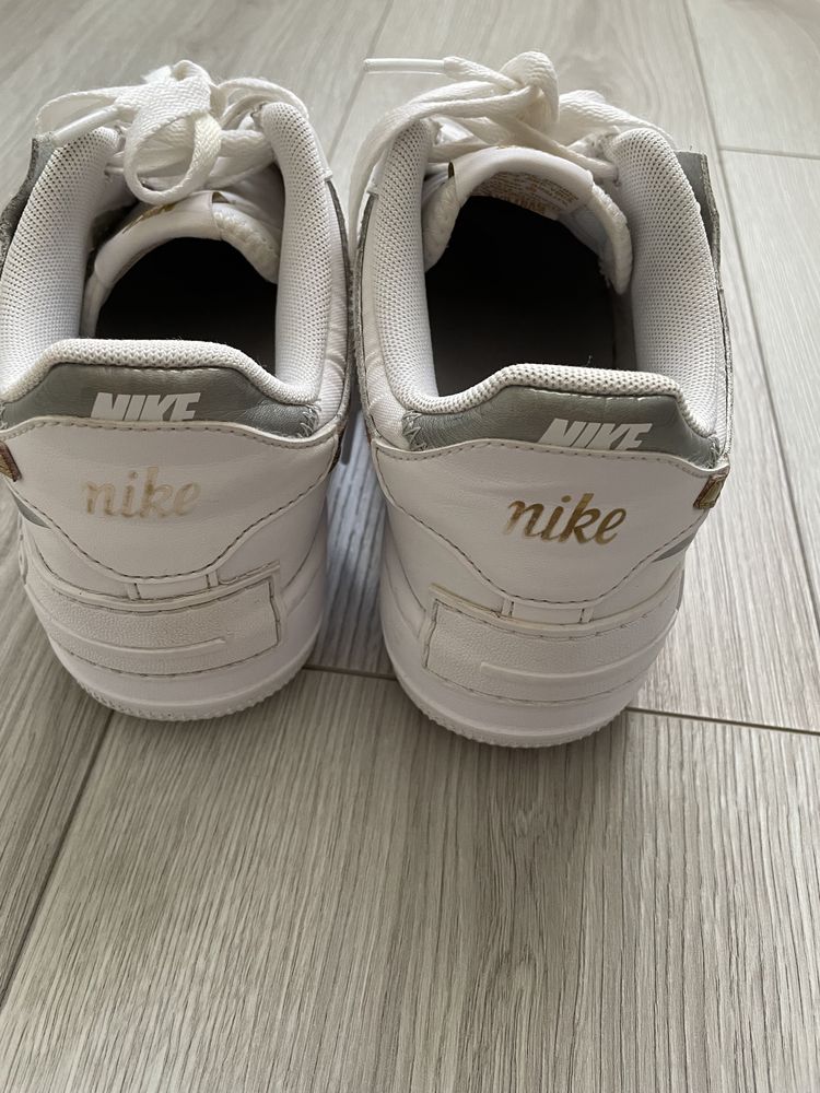 Vendo ténis Nike original