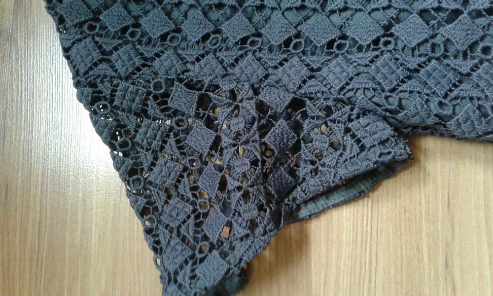 Платье гипюровое Zara для девочки 11-12 лет