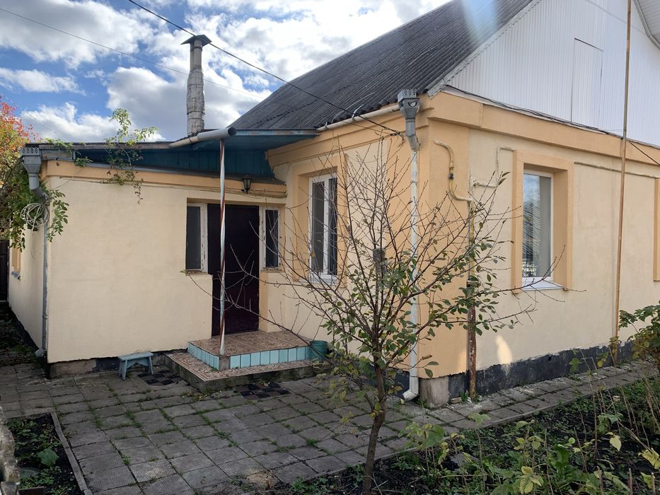 Здам частину будинку вул. С. Параджанова