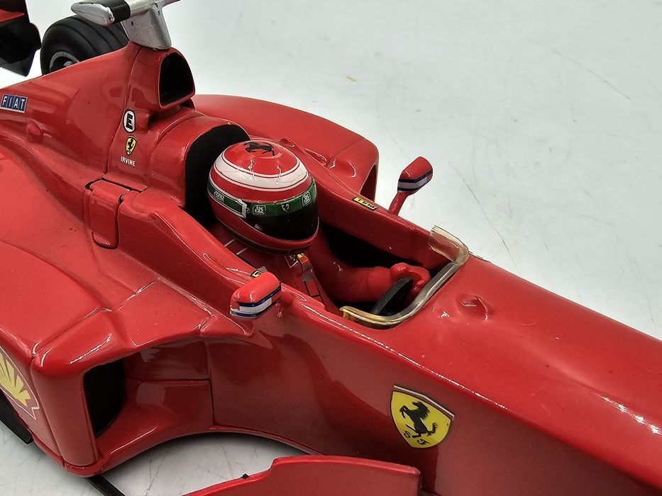 Model formuły f1 w skali 1:18 hot wheels metalowa 


Stan wizualny bar