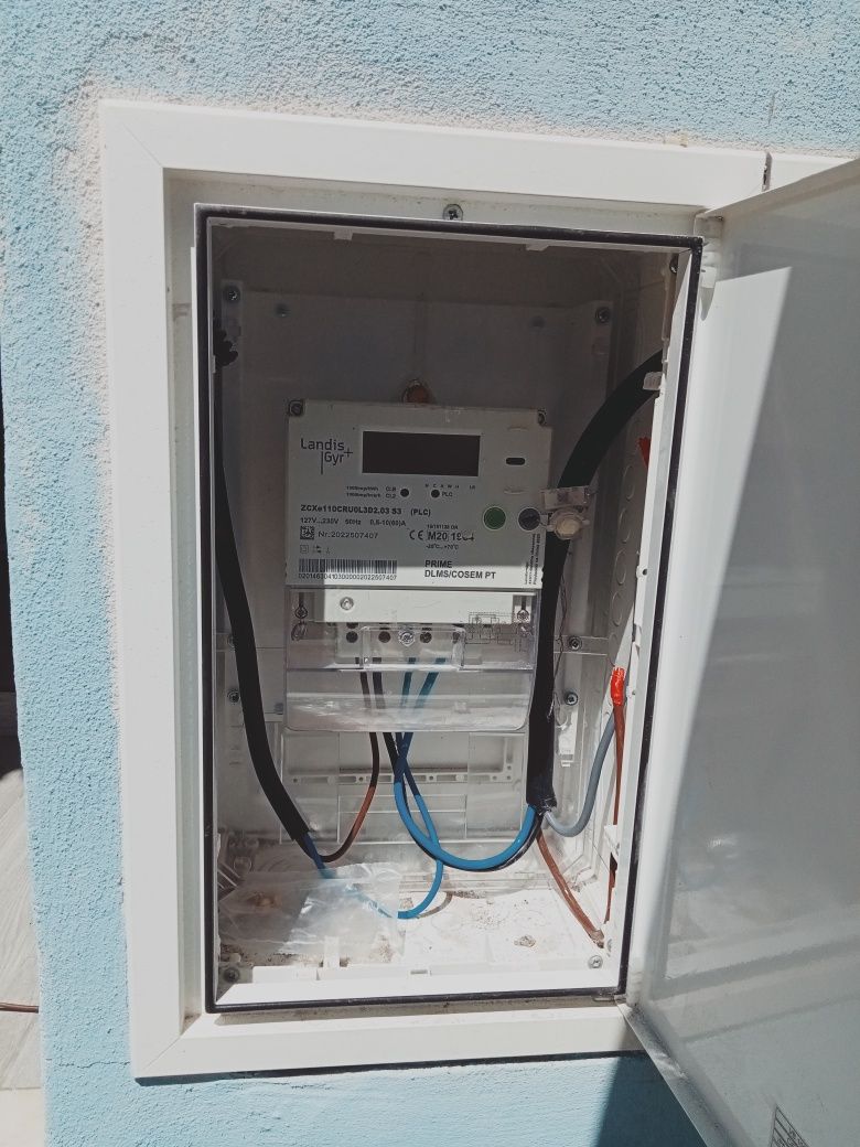 Carlos João  Electricista