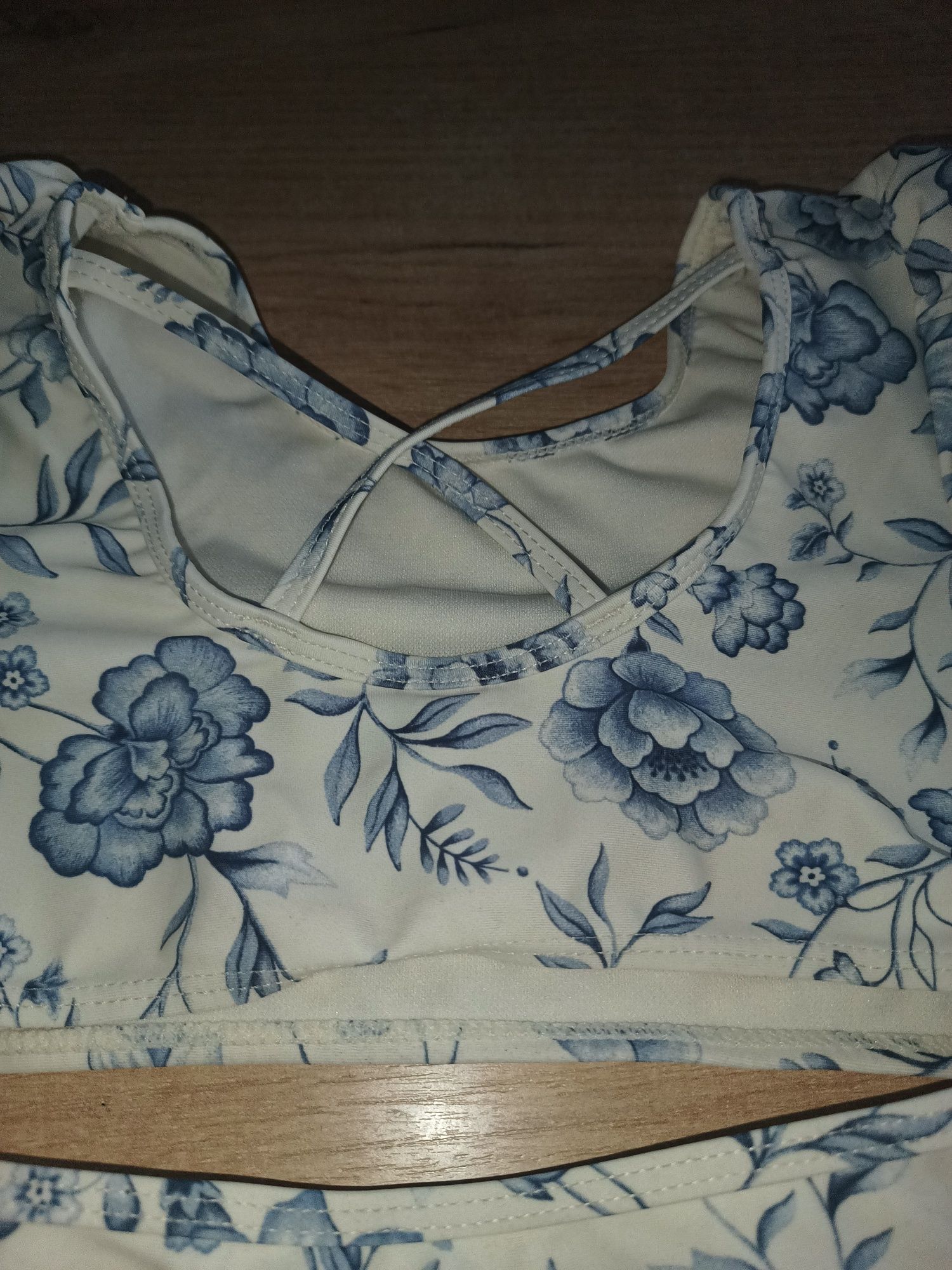 Piękny 2 częściowy strój kąpielowy Newbie 110/116cm