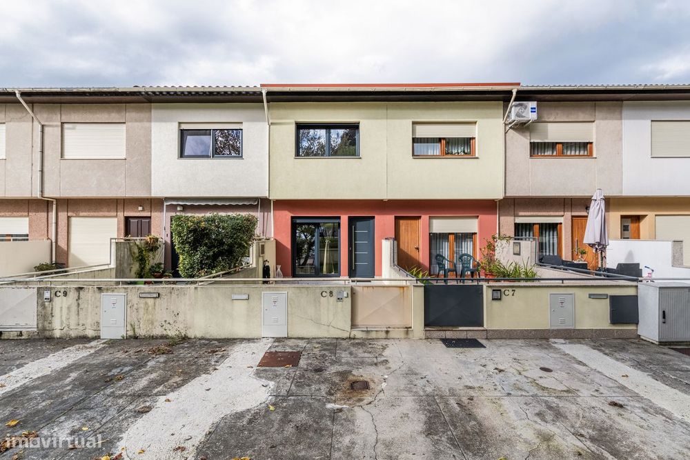 Moradia em banda T3 no centro de Amares