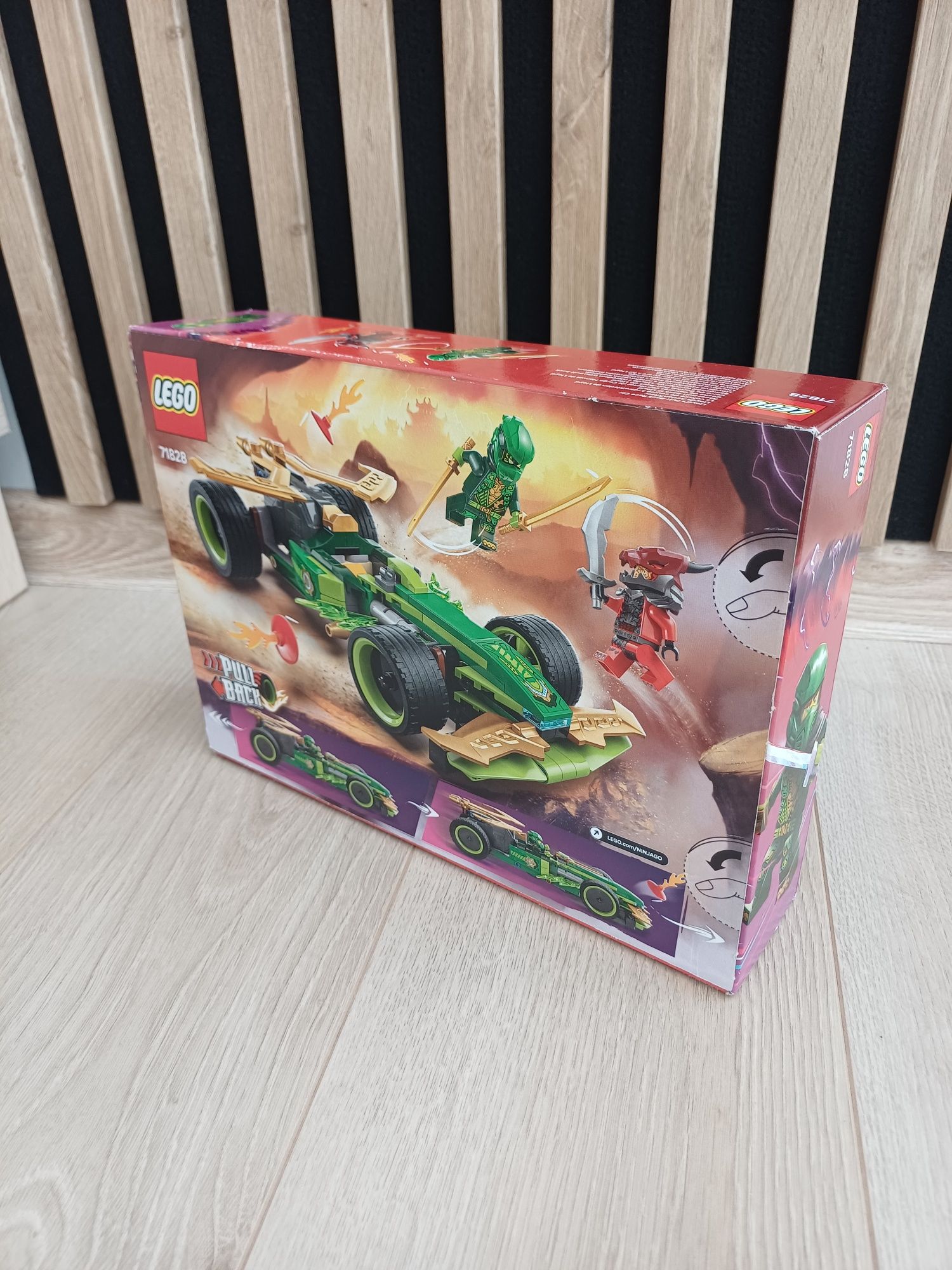Klocki Lego Ninjago 71828 Samochód wyścigowy Lloyda z napędem nowy