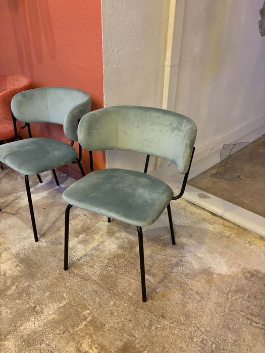 8 cadeiras veludo verde