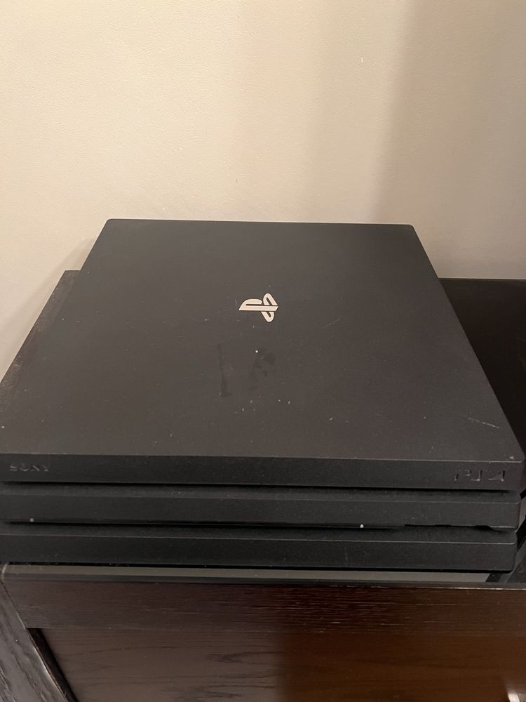 Vende-se ps4 slim