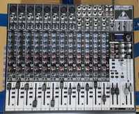 Микшерный пульт Behringer XENYX 2222FX.