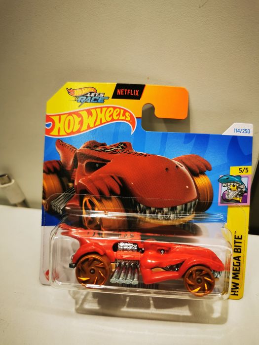 T-Rextroyer Netflix Hot Wheels 2024