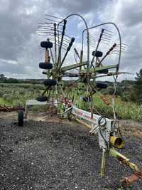 Juntador claas e rototerras