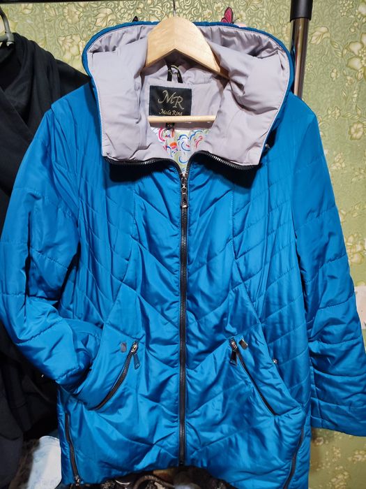 Продам куртку бу в отличном состоянии