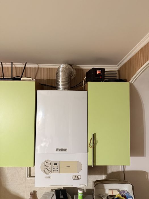 Продам газовий двоконтурний котел Vaillant atmotec pro