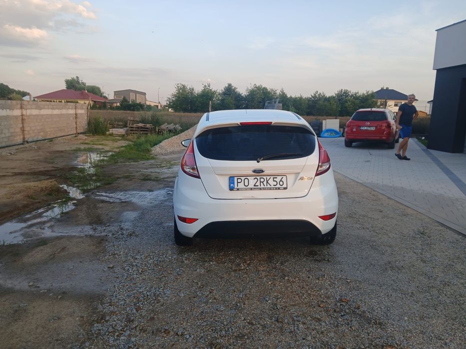 Ford Fiesta 2014 mały przebieg
