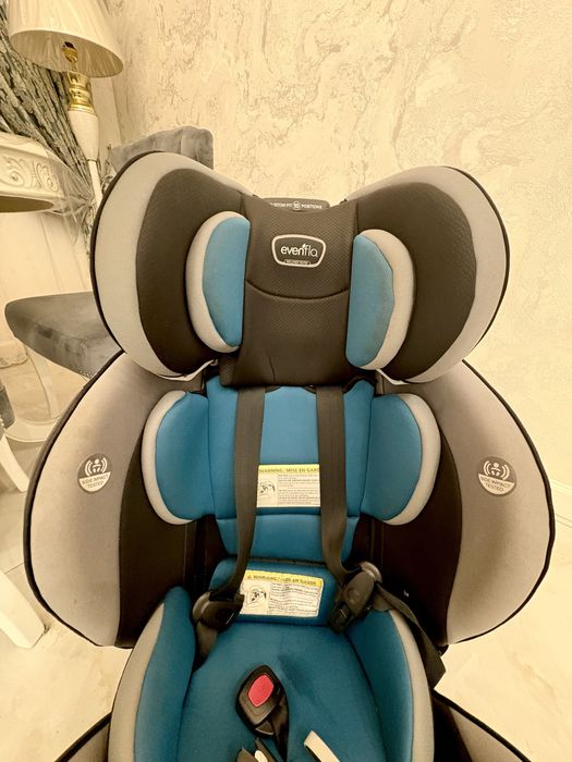 Автокресло “AVENFLO” от 0 до 12 років