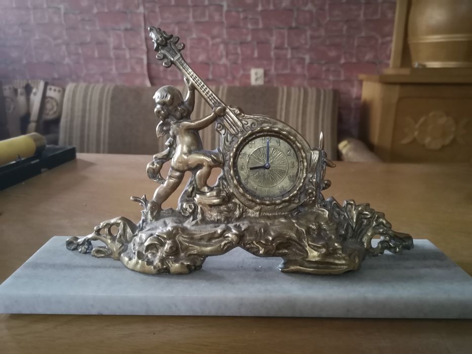 Mosiężny zegar kominkowy