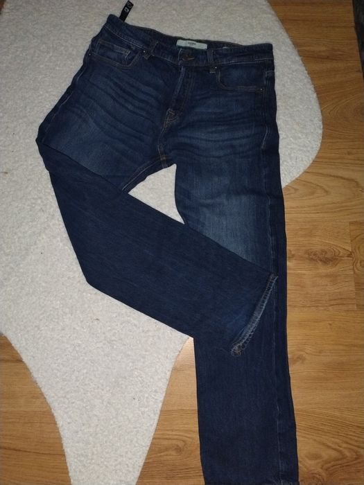 jeansy guess stan idealny