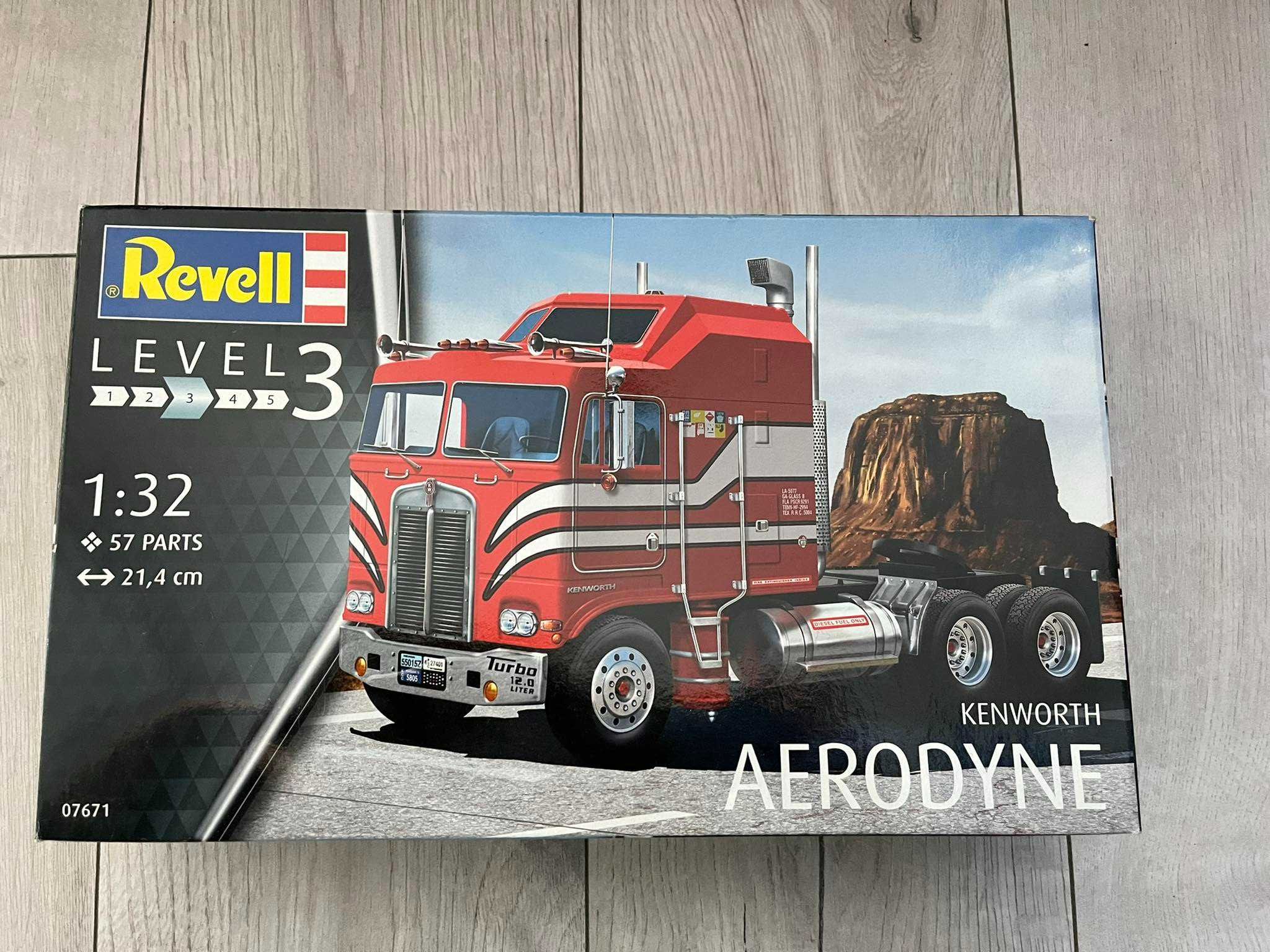 Revell Kenworth Aerodyne 1/32