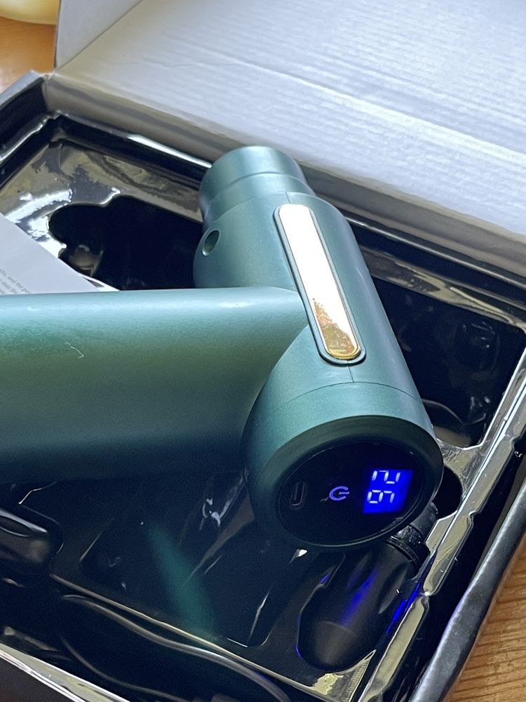 Gun massage, pistolet do masażu, masażer do pleców.