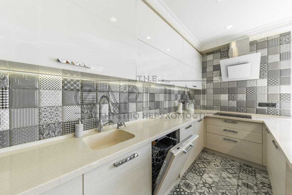 Аренда  Квартира  проспект Глушкова Академика Голосеево Киев