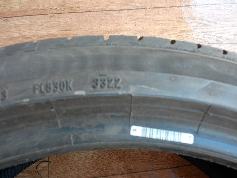 Pirelli Power  235/40/19 96Y  z 2022r ładna!