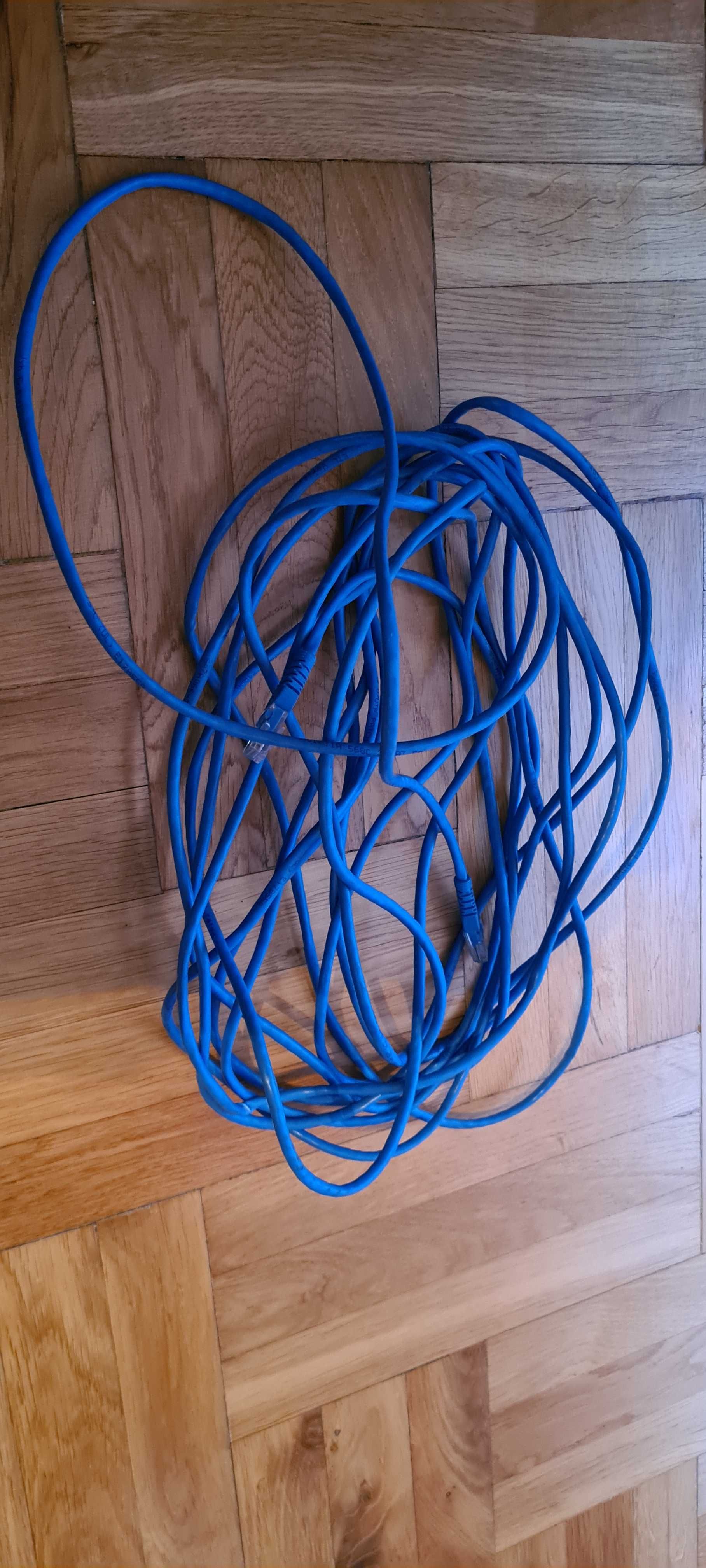 Kabel niebieski ethernet 10m-11m