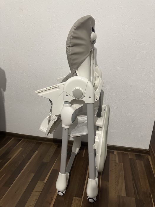 Стульчик для кормления Carrello Toffee