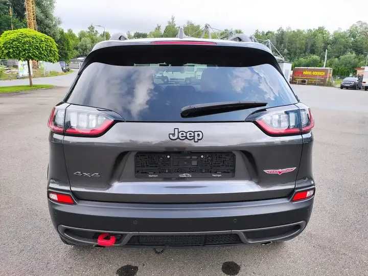 Jeep Cherokee 2020 року Trailhawk