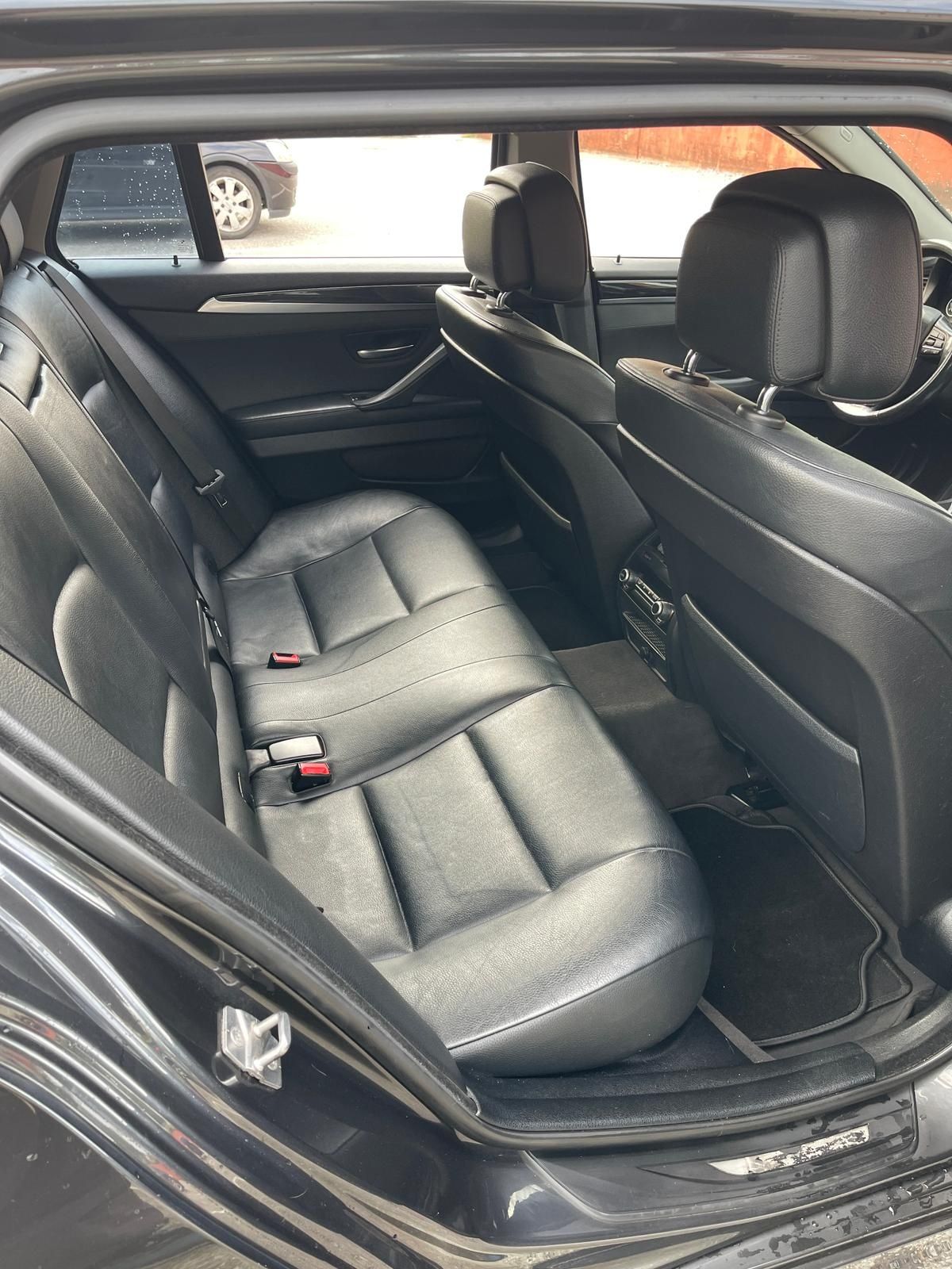 Vendo bmw f11 520d