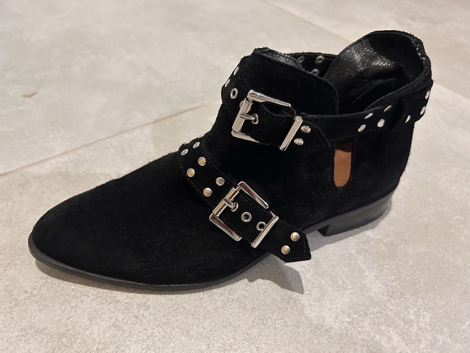 Kazar czarne zamszowe 37