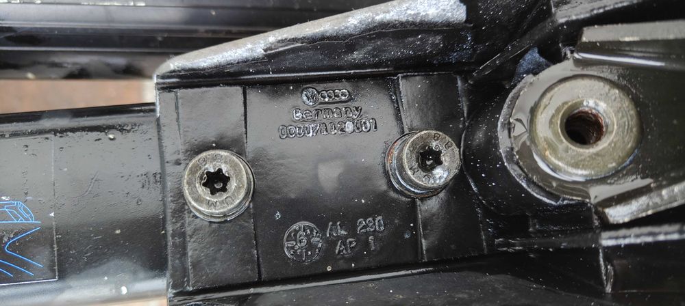 Oryginalny bagażnik dachowy Audi A3 8L  3D rok 1996 do 2003