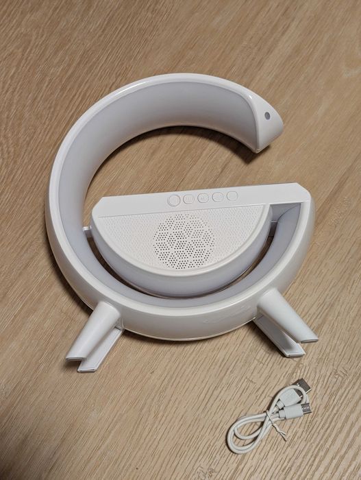 Głośnik Bluetooth LED z ładowarką indukcyjną