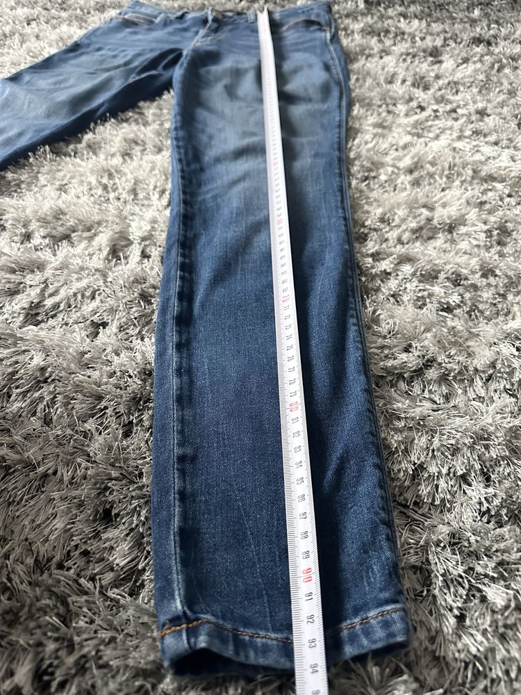Guess oryginalne jeansy 28 skinny S/M