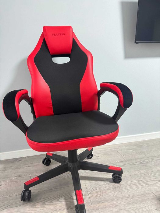 Геймерское кресло Hator Flash Black/Red