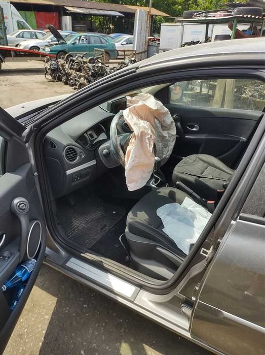 Renault Clio 3 2010 rok Silnik 1,2 d4f na części Auto Złom Adax Koźle