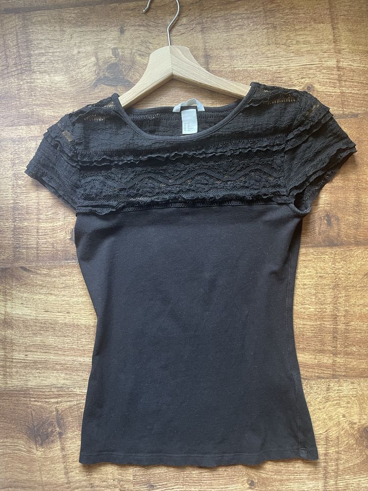 Czarna bluzka z krótkim rękawem koronka H&M 34 XS