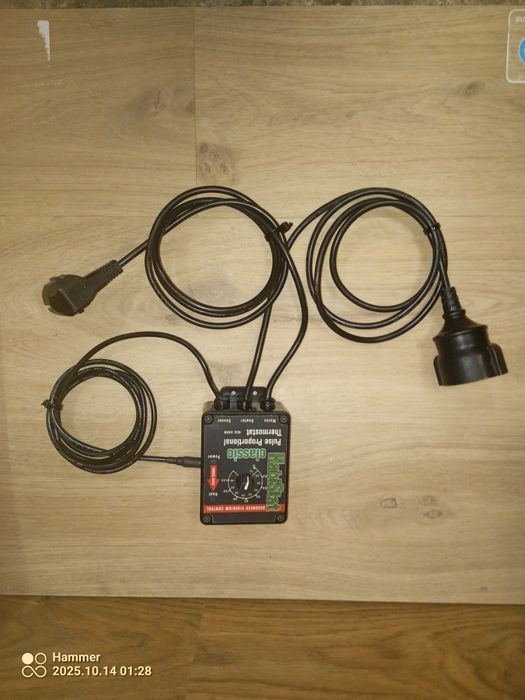 Termostat HabiStat do terariow