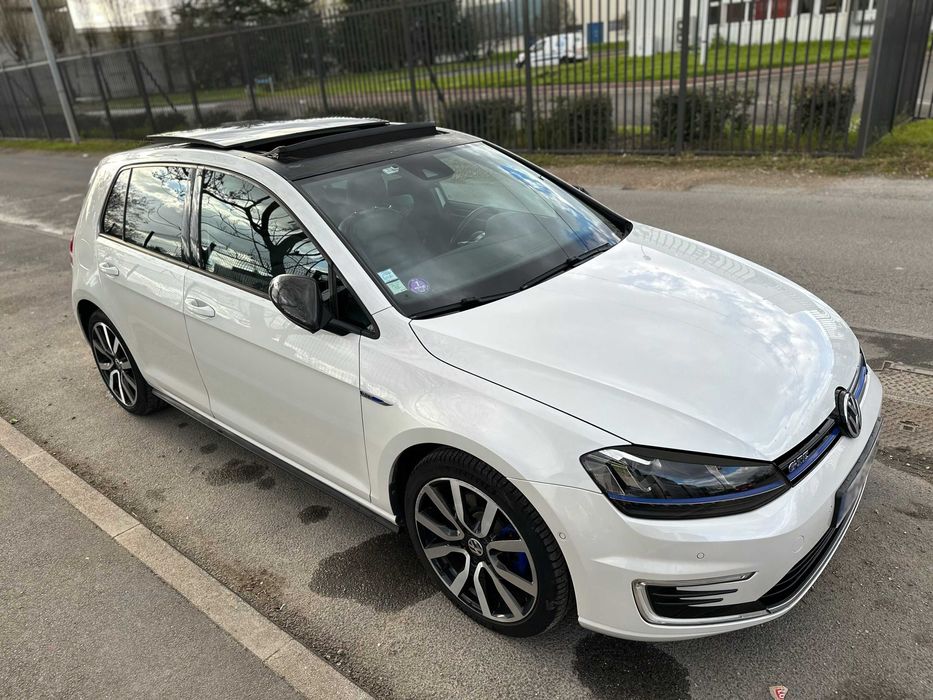 Volkswagen Golf GTE Hibrido Plug-in