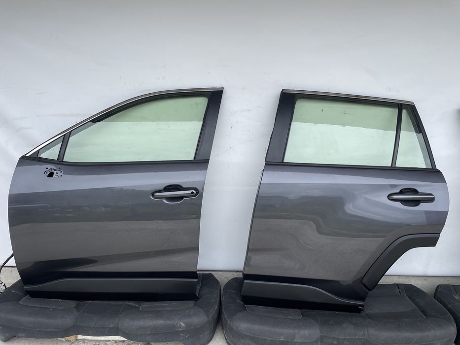 Двері Toyota Rav4 2019-22h передня ліва Тойота Рав4 2020-21р