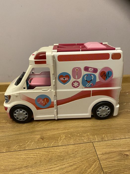 Karetka Barbie z akcesoriami