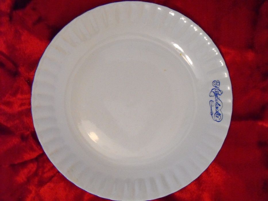 Talerze porcelana Kasztelanka Drezdenko spodek PRL Chodzież - stan BDB