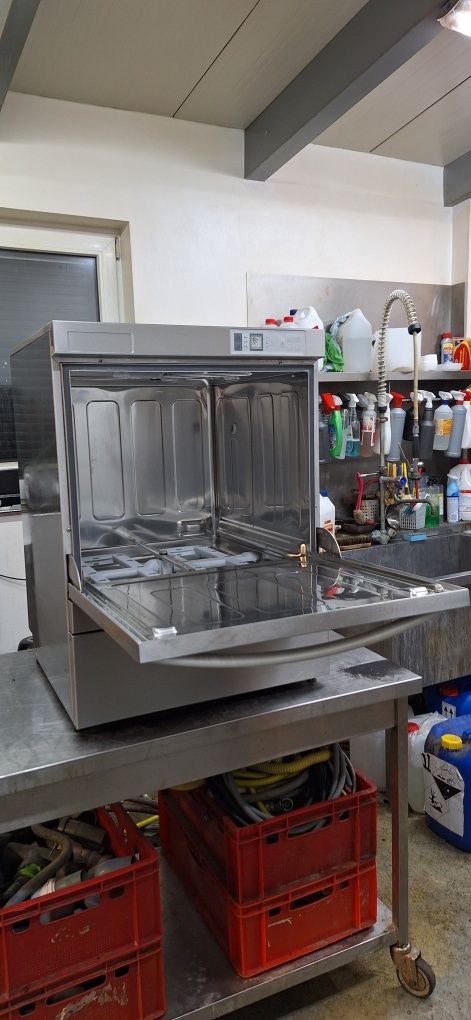 Zmywarka gastronomiczna winterhalter gs302