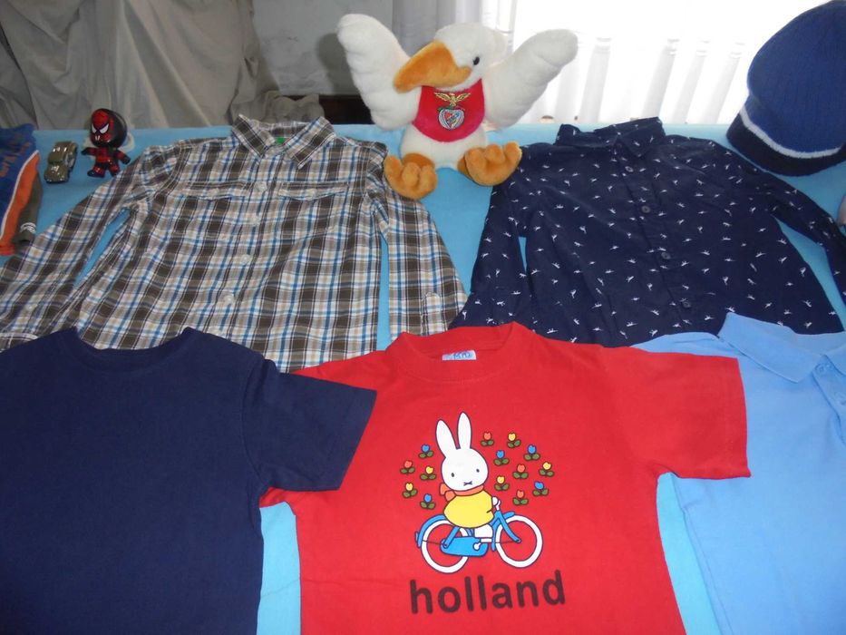 lote de roupa de menino águia do Benfica