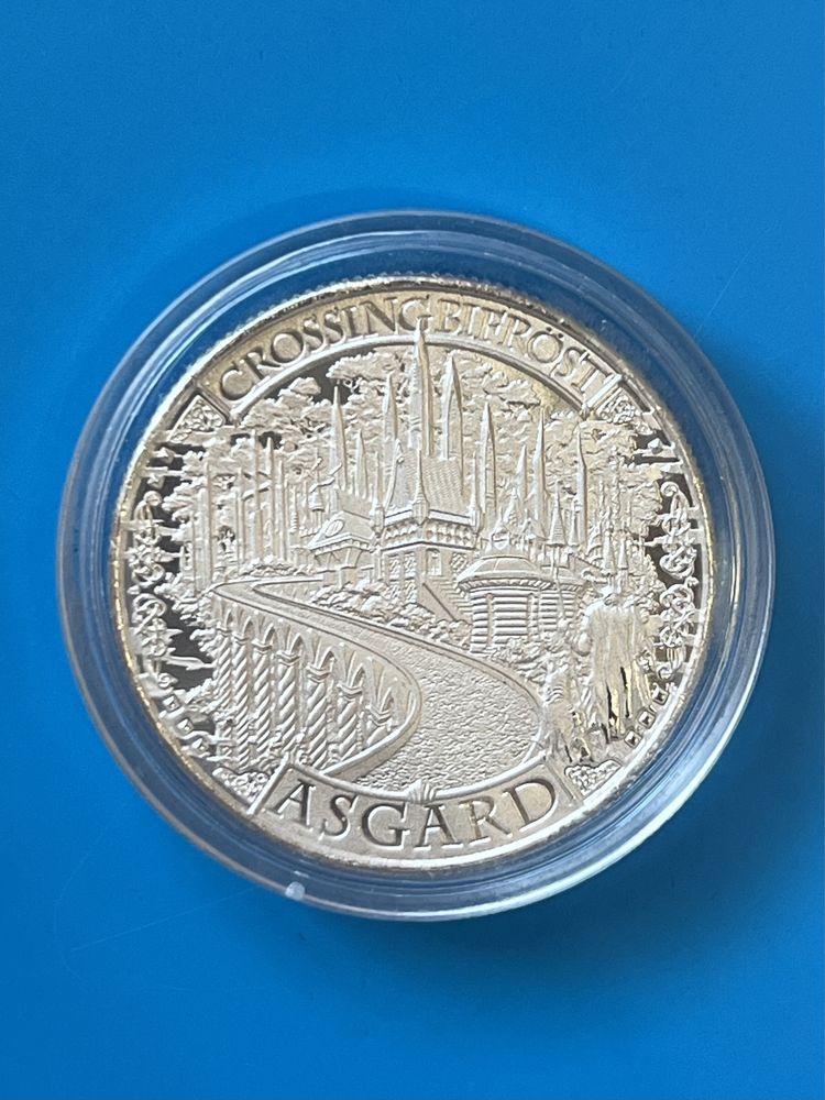 серебряная монета  - Один
