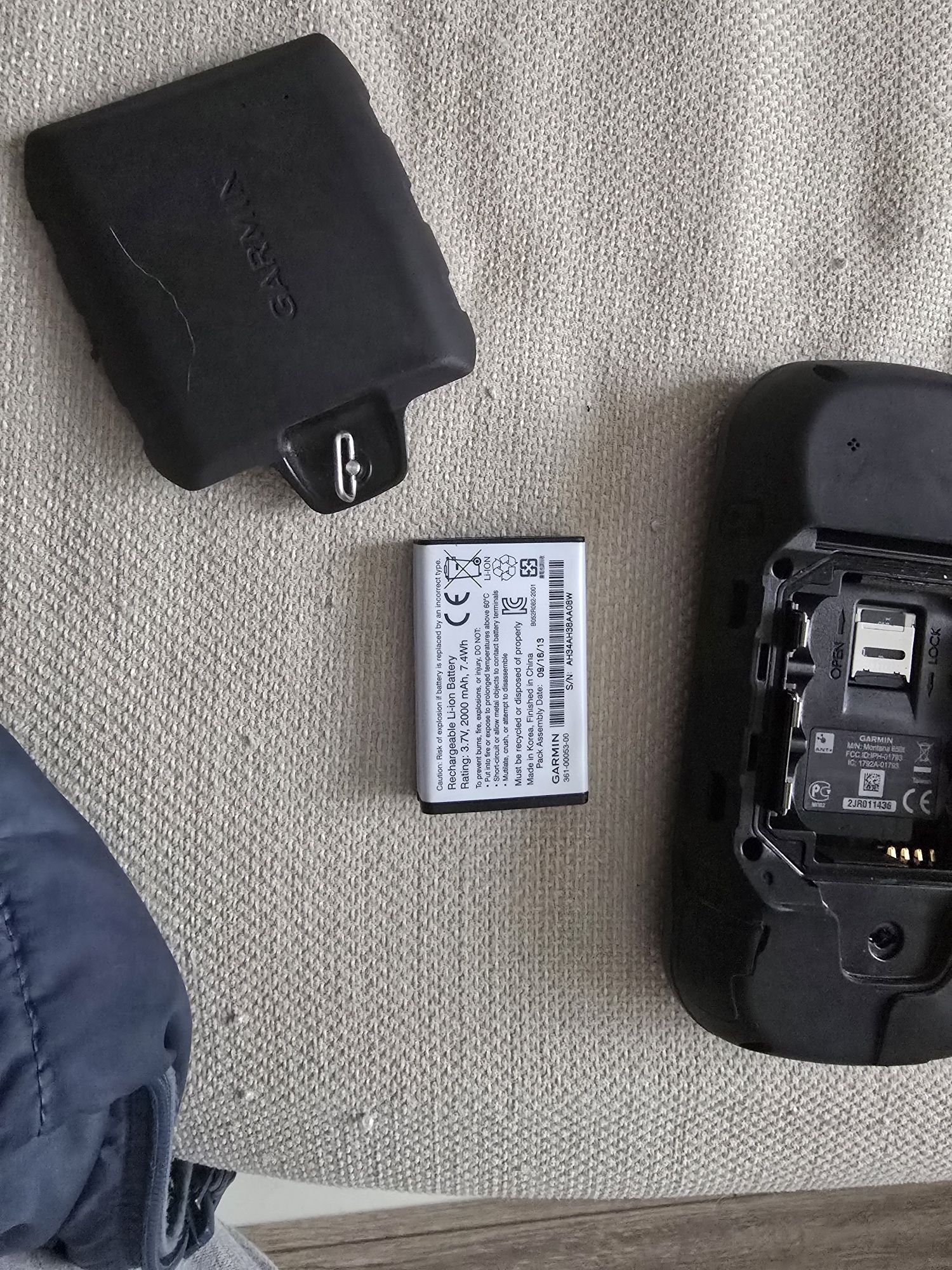 Продам Gps навігацію Garmin Montana 650t  з кріпленням