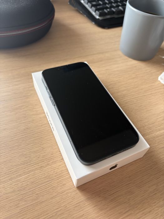 IPhone 13 midnight 128gb