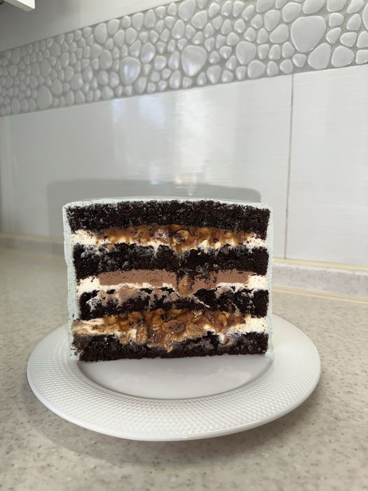 Торт Снікерс Хмельницький