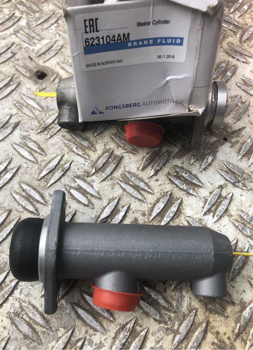 Главный цилиндр сцепления Рено. 623104AM.Kongsberg avtomotive