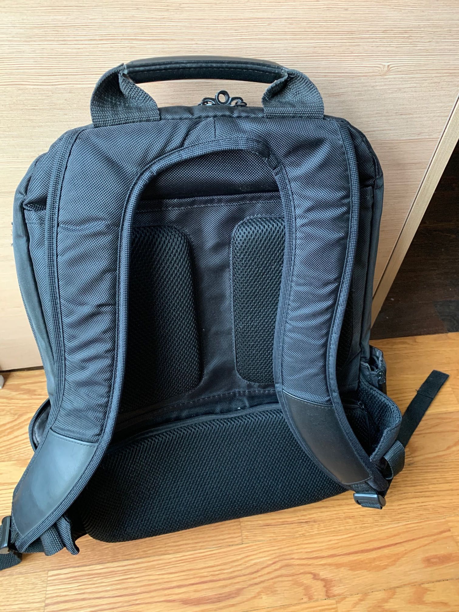 Plecak LENOVO THINKPAD Professional Backpack plecak do szkoły laptopa