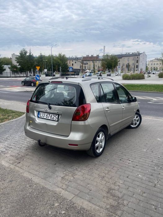 Toyota Corola Verso 2.0D D4D**Zamiana**Gwarancja**Klima**Hak**