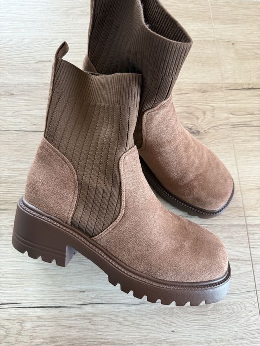 Botki nowe brązowe wsuwane lekkie 39 buty na jesień zimę trepy