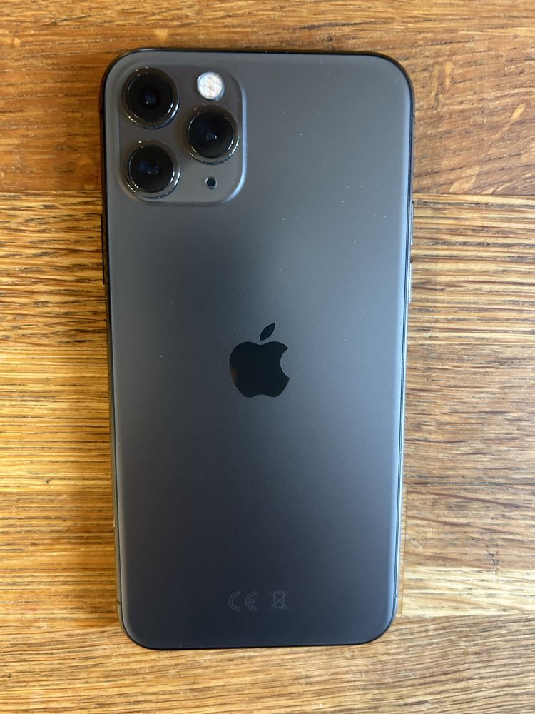 I phone 11 pro 64GB Space grey